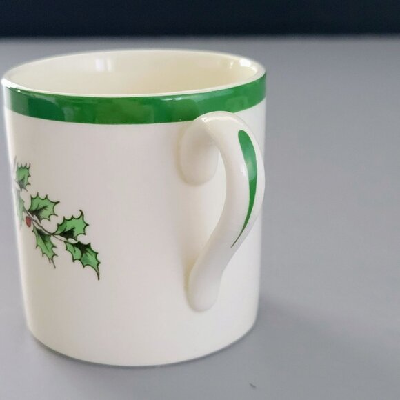 Vintage Spode England Christmas Tree Holly Berry Demitasse Cup & Saucer Set - Picture 6 of 10